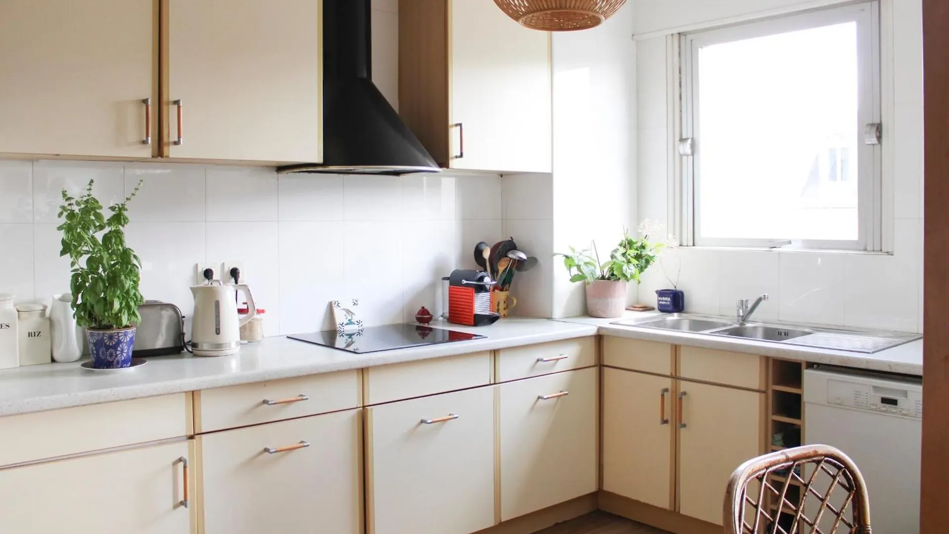 Bright T3 - Near Parc Des Buttes-Chaumont Apartment Paris