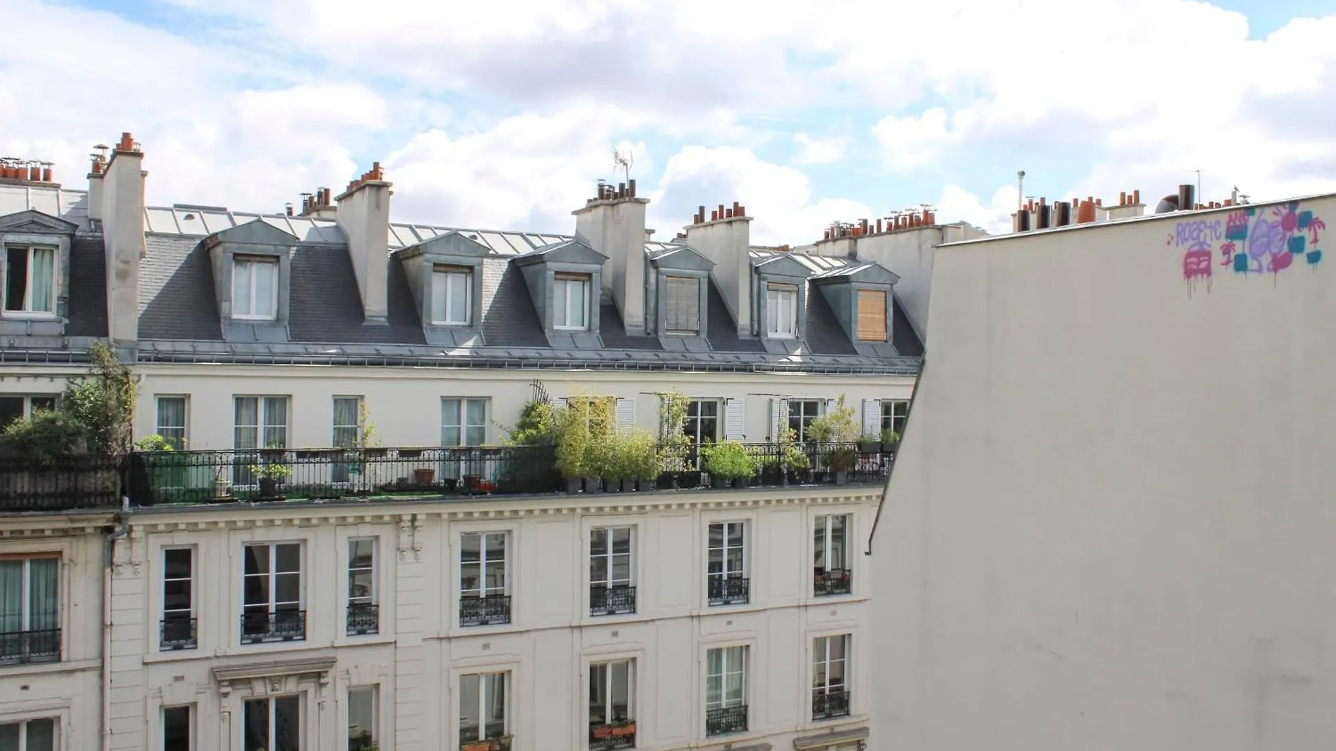 Bright T3 - Near Parc Des Buttes-Chaumont Apartment Paris